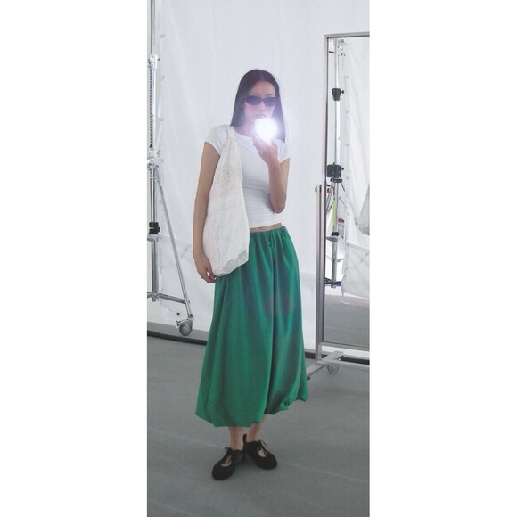 ZARA Women's Balloon Midi Skirt size XS NWT Pull On Crinkle Satin - Picture 2 of 9